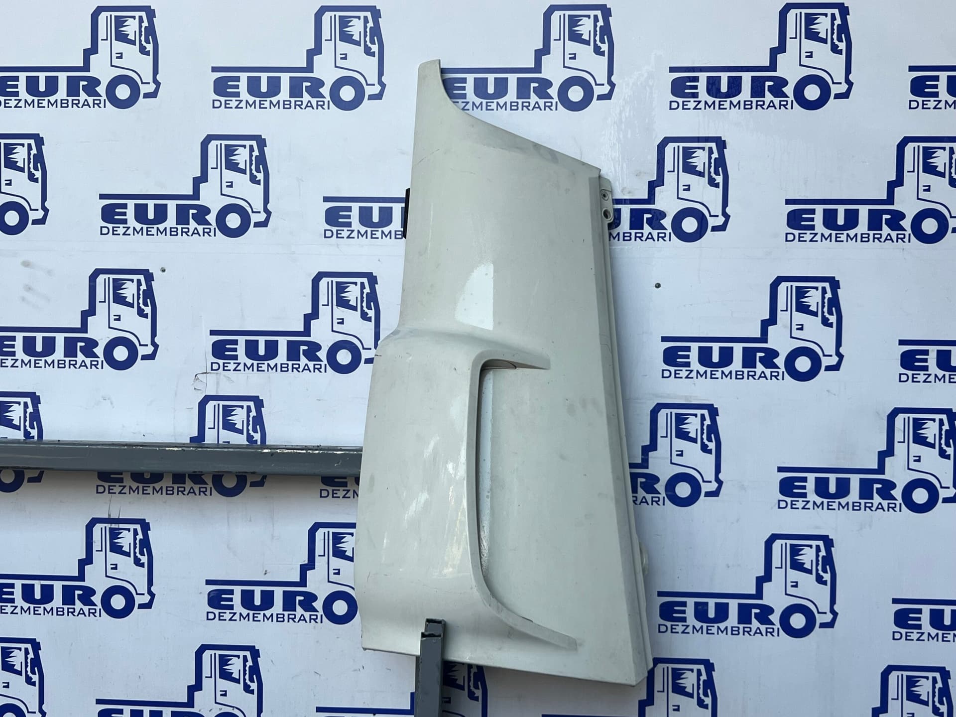 CORNER HOOD RIGHT DAF XF 1835762, 1835674, 1835710, 3079215