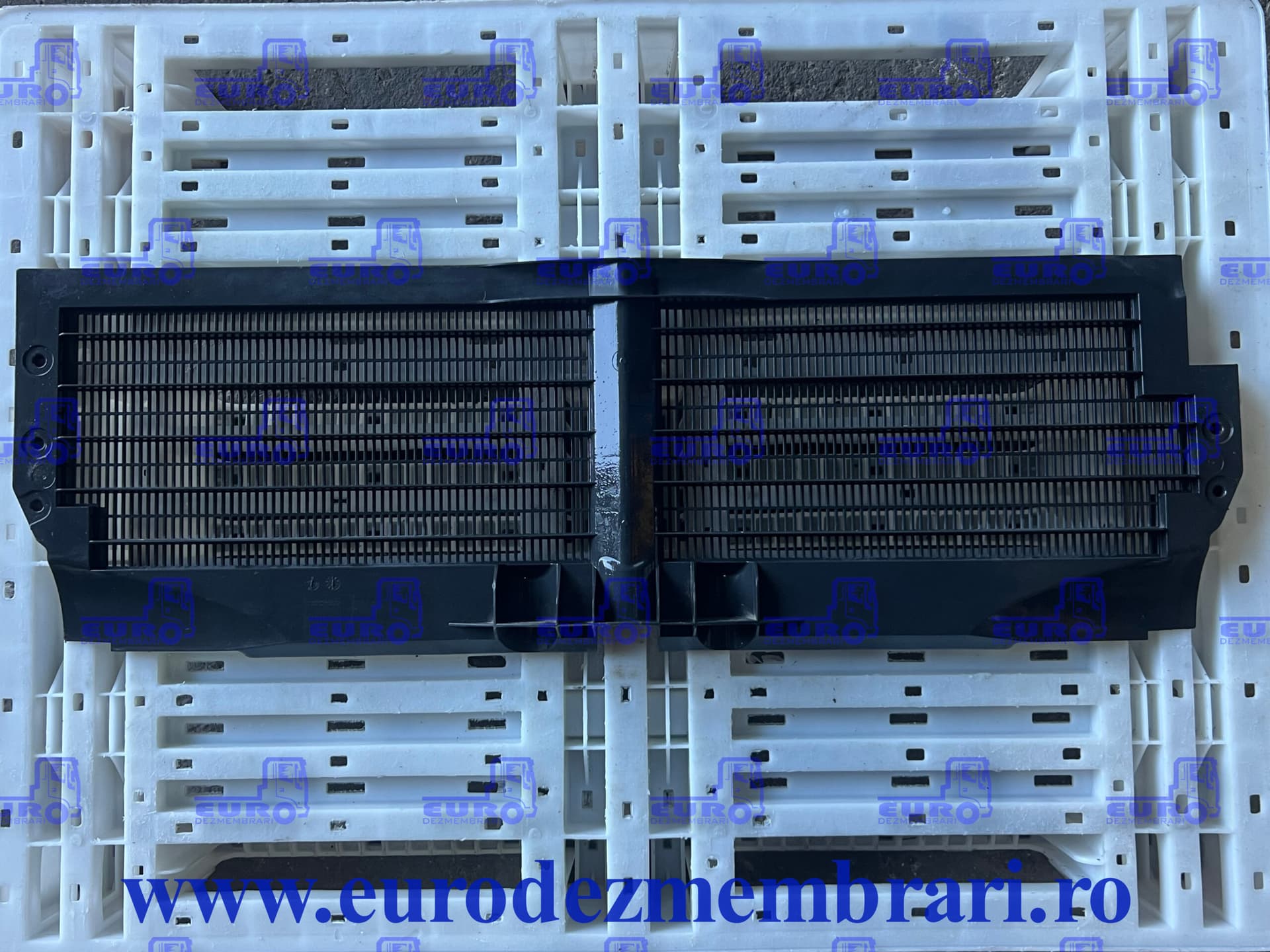 GRILLE RECIRCULATION AIR MERCEDES ACTROS MP4 A9605002416