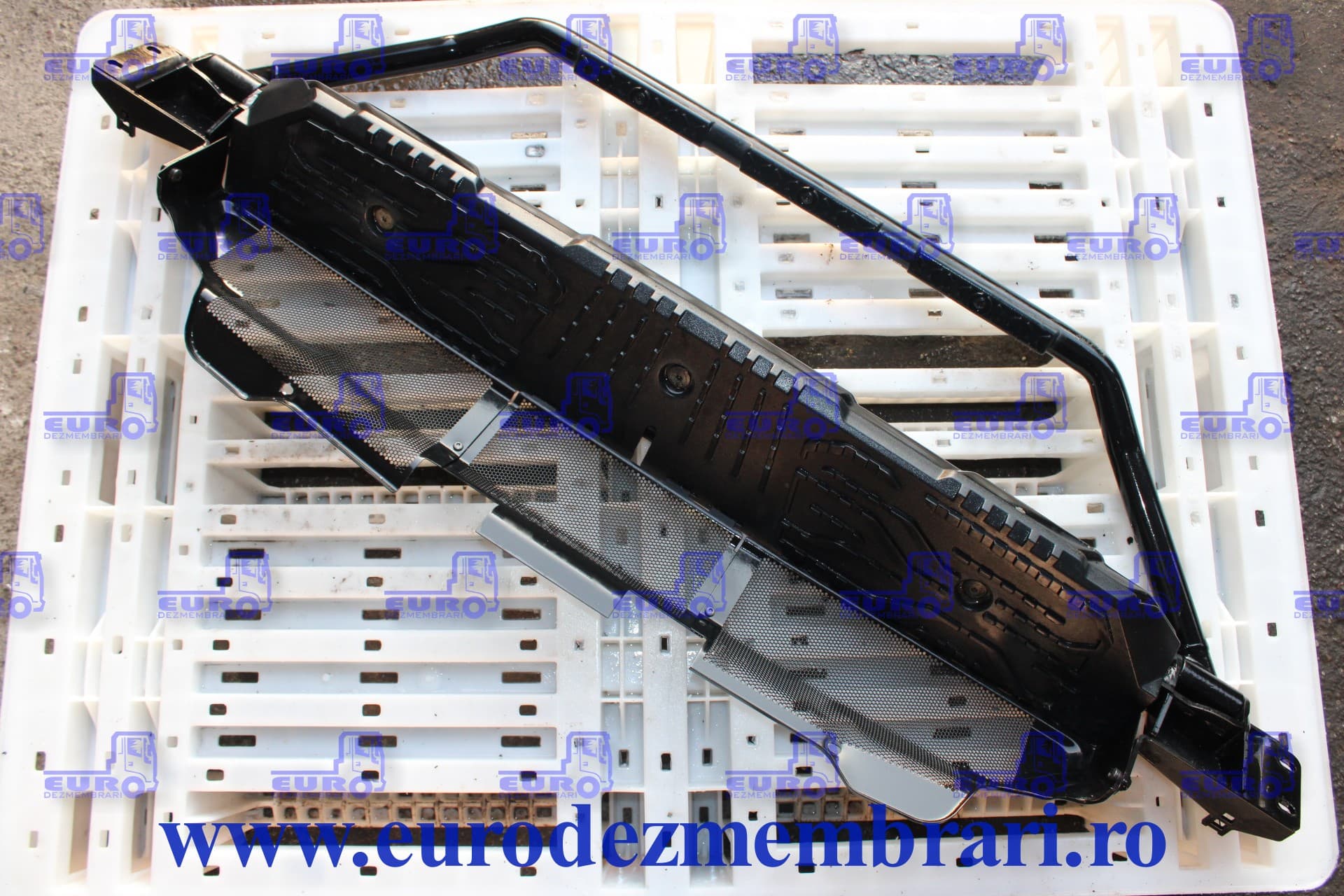 STUFE VORNE MAN TGS TG3 81.41610.5807, 81.41610.5788, 81.41614.0361