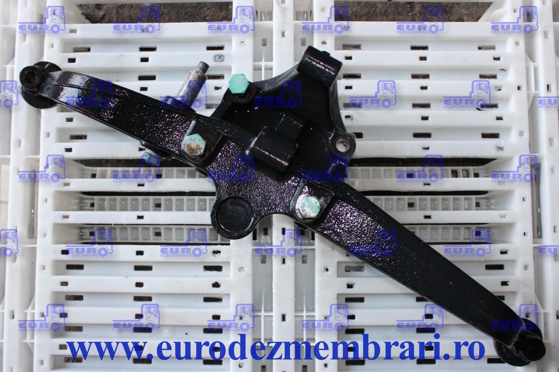 HALTERUNG LUFTFEDERN HINTERACHSE MAN TGX 81.43630.3203